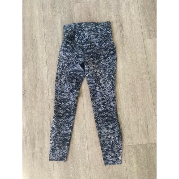 Lululemon Base Pace HR Tight 25” Sz 6 In Estuary Grey - Picture 4 of 8